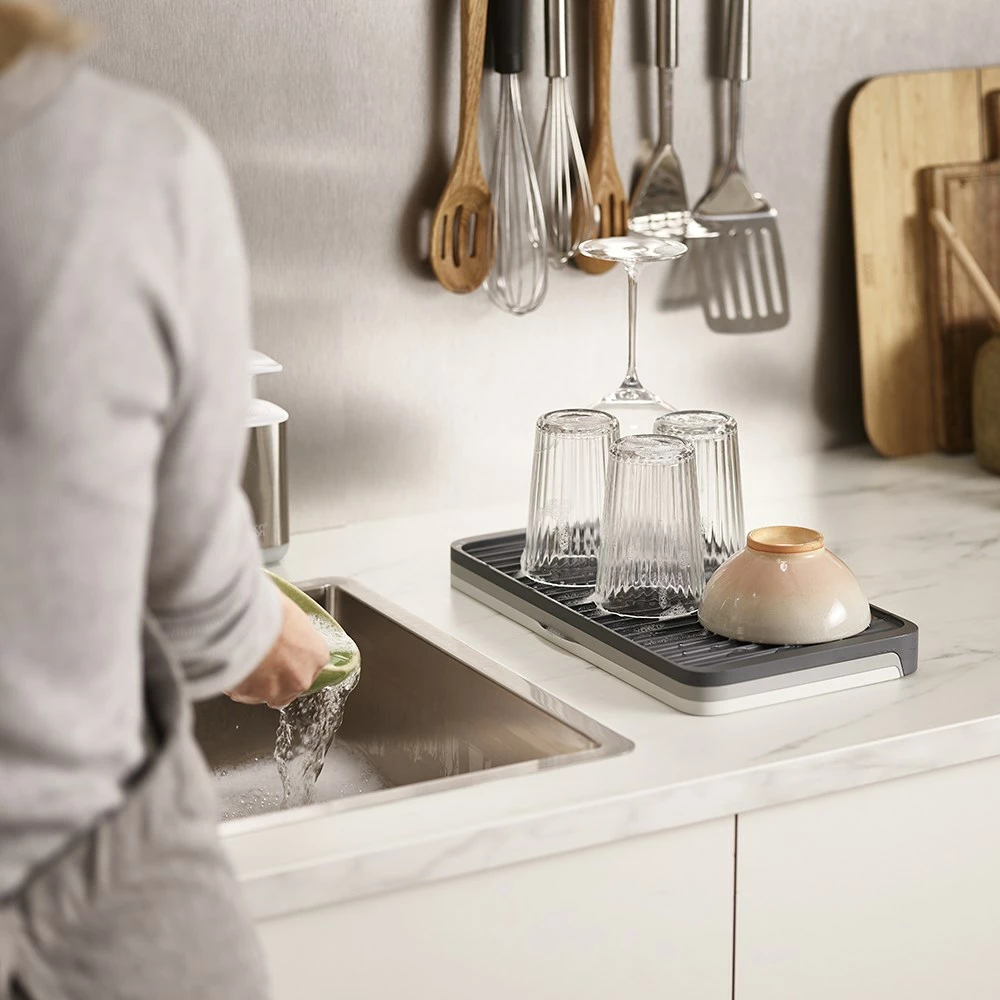 Joseph Joseph Tier Expandable Draining Mat Grey 7 Joseph Joseph Tier Expandable Draining Mat Grey - Image 5